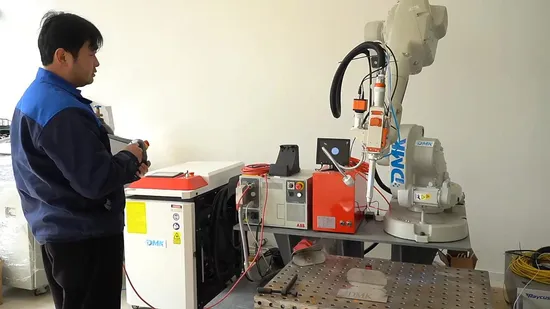 Automatic Robot Stainless Steel Carbon Steel Aluminum Fiber Laser Welding Machine 